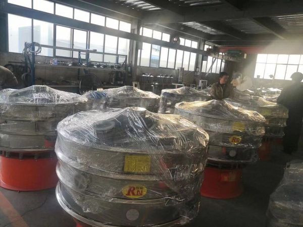 8台1200—2S超聲波旋振篩整裝（zhuāng）待發河北！